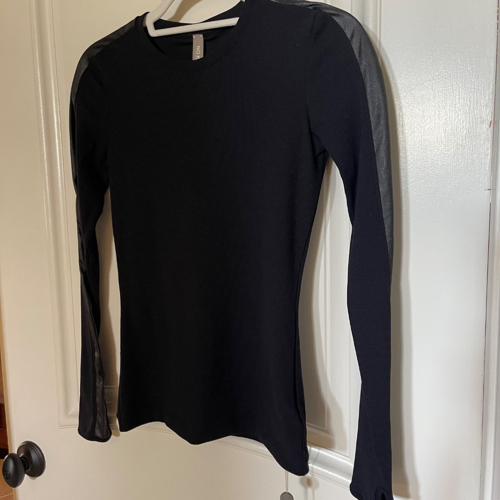 NO KA'OI Long Sleeve Fitted Shirt - XS. Check out IG @nokaoiofficial